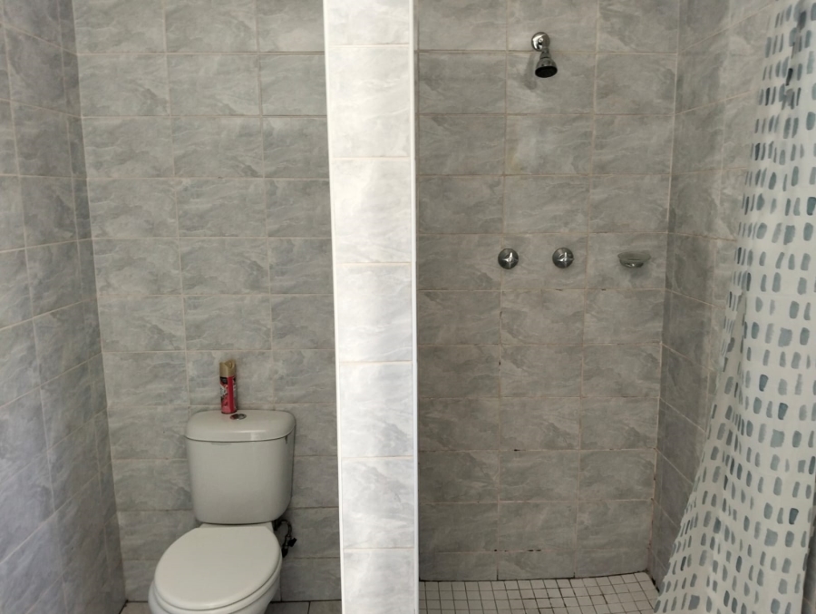 1 Bedroom Property for Sale in Southernwood Eastern Cape